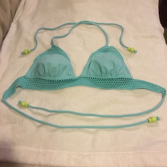 Victoria’s Secret crocheted bikini top - Picture 2 of 5